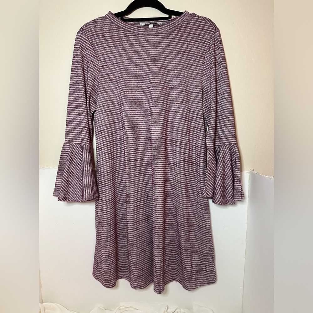 Speechless women’s knit dress, extra large burgundy and white stripes mid length